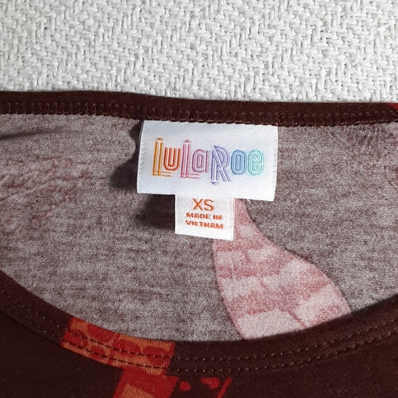 Lularoe Irma Top XS - Picture 3 of 6